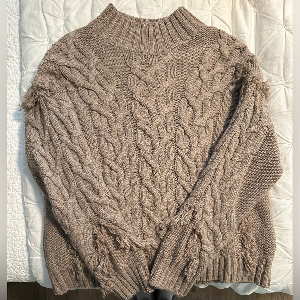 Banana Republic's Chubut Wool-Cashmere Sweater - Picture 4 of 6
